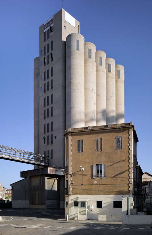 photographie d'architecture Livre Marseille Vertical David Giancatarina