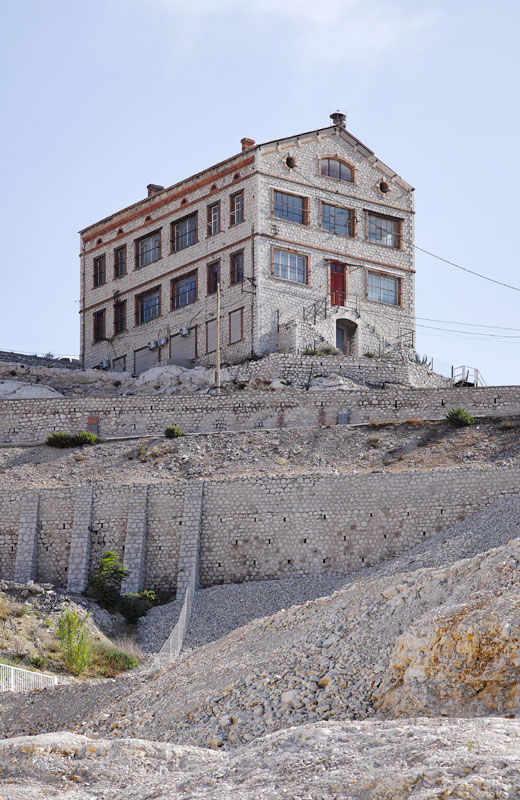 photographie d'architecture Livre Marseille Vertical David Giancatarina